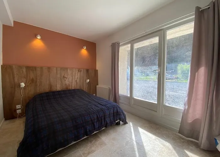 Le Refuge Du Milan Bertren