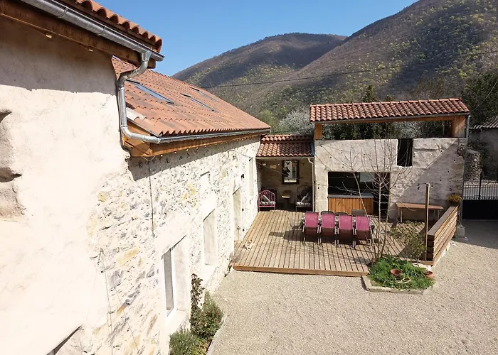 Le Refuge Du Milan بيت للعطل Bertren